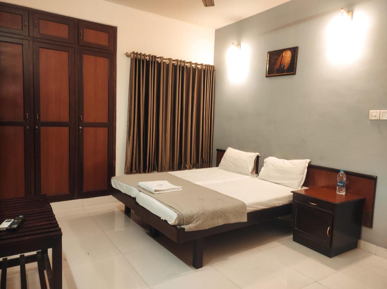 Orkuz Residency Daire Kochi Dış mekan fotoğraf