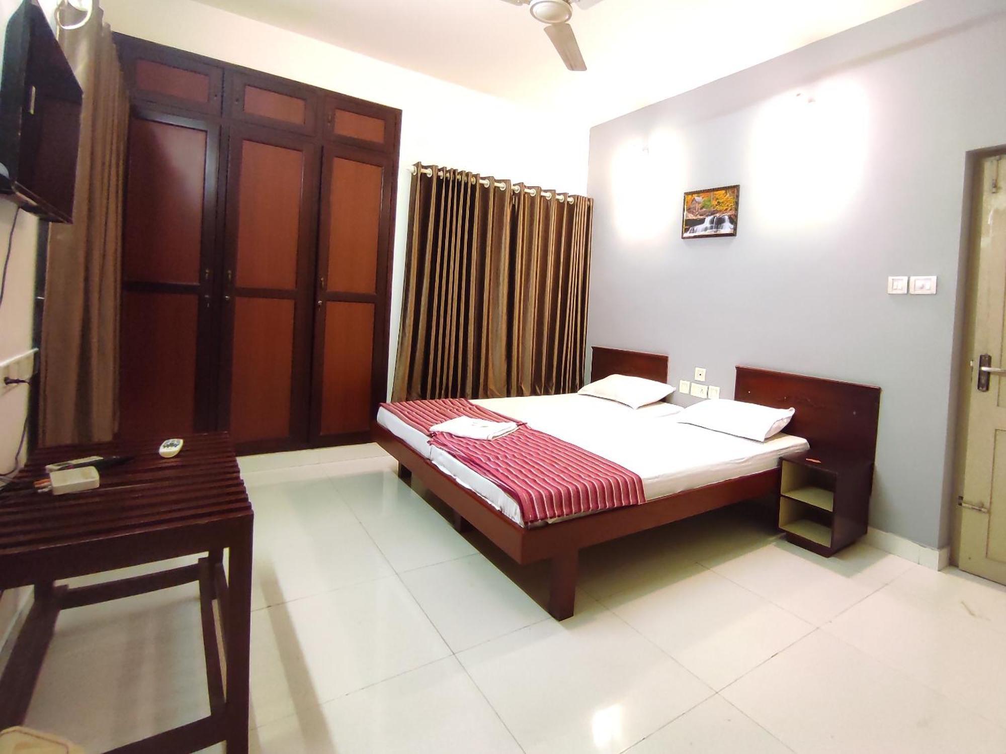 Orkuz Residency Daire Kochi Oda fotoğraf